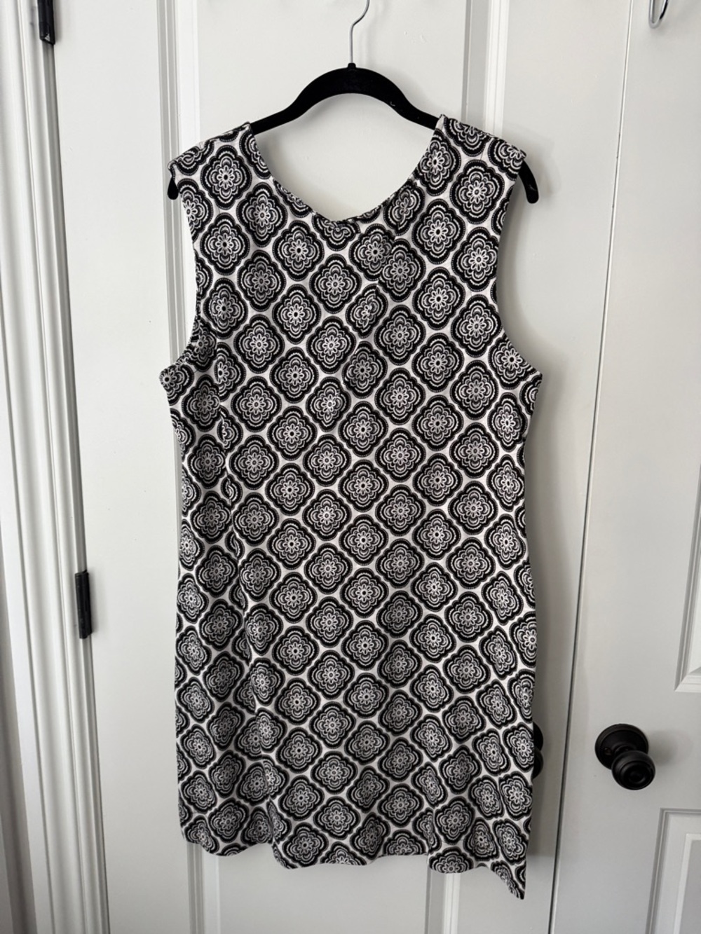 Boden Black & White Geometric Sleeveless Jersey Dress